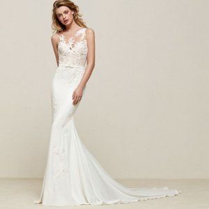 Pronovias Drenoa Wedding Dress